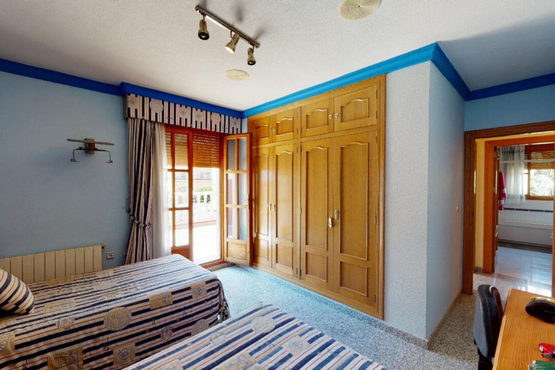 Reventa - Adosado - Sax