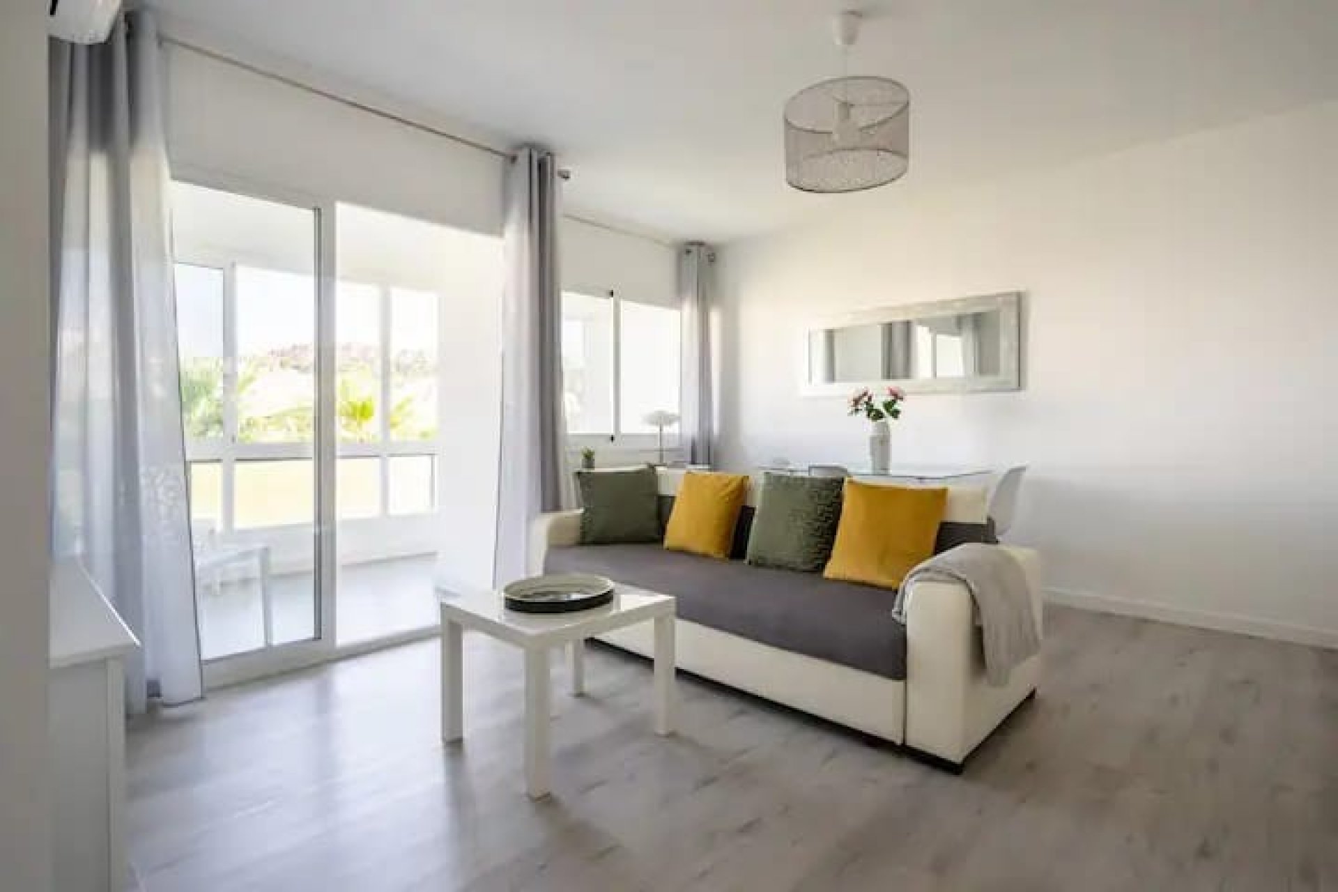 Reventa - Apartment - Marbella - Nueva Andalucía