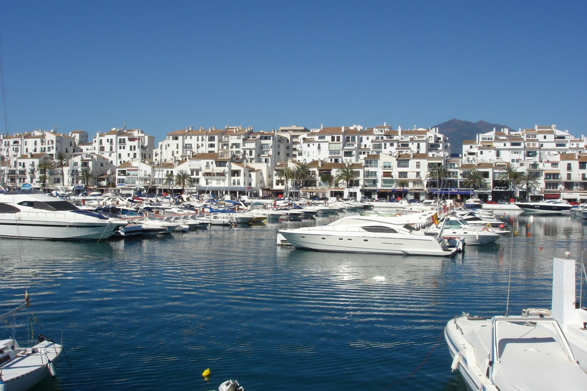 Reventa - Garaje - Marbella - Puerto Banús