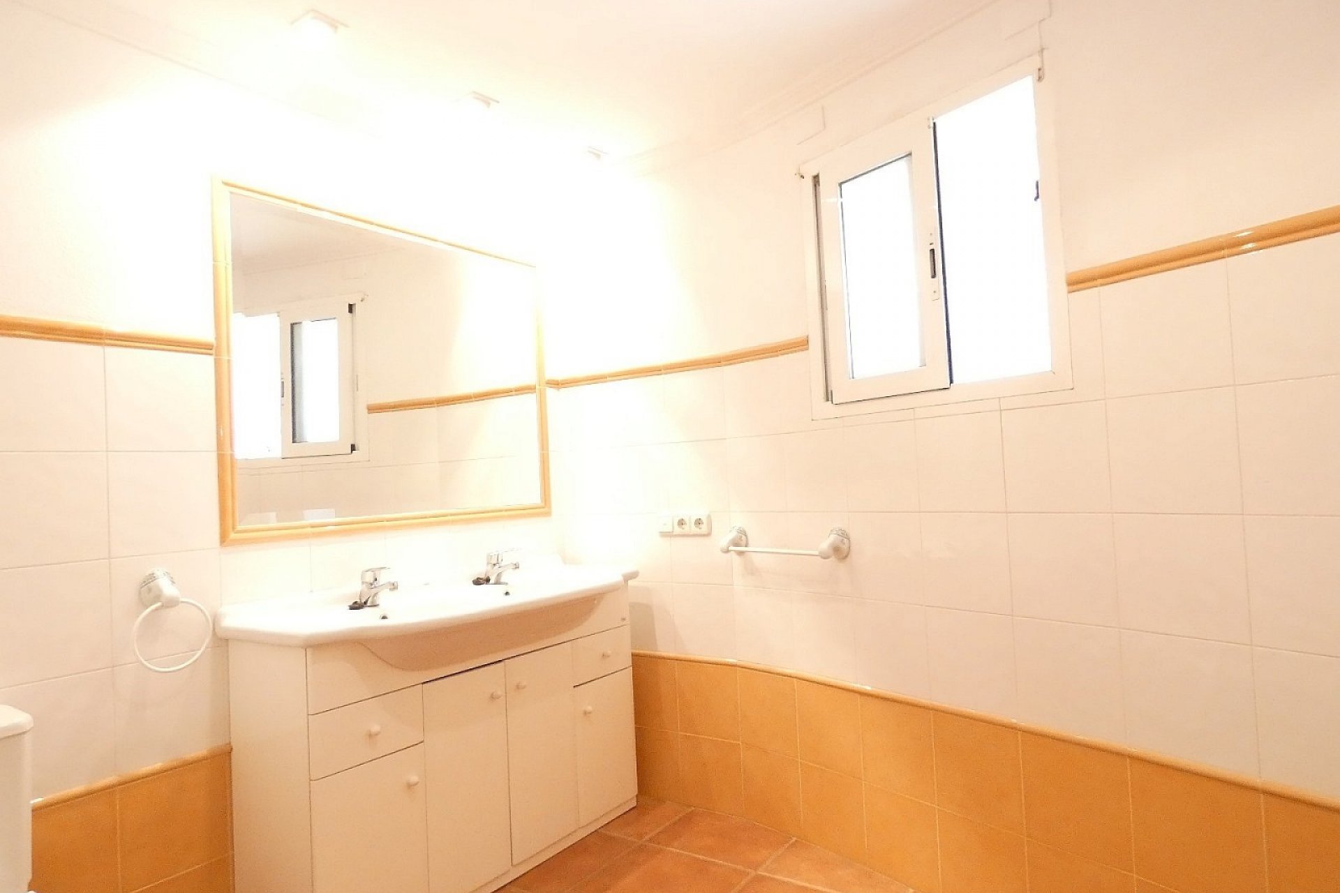 Reventa - Villa - Elda