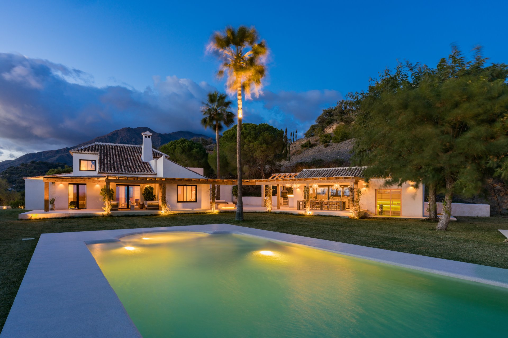 Reventa - Villa - Estepona