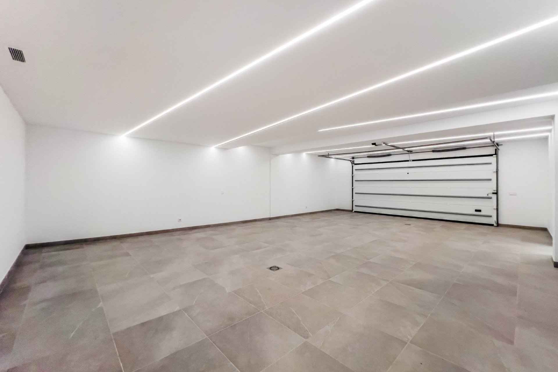 Reventa - Villa - Marbella - Golden Mile