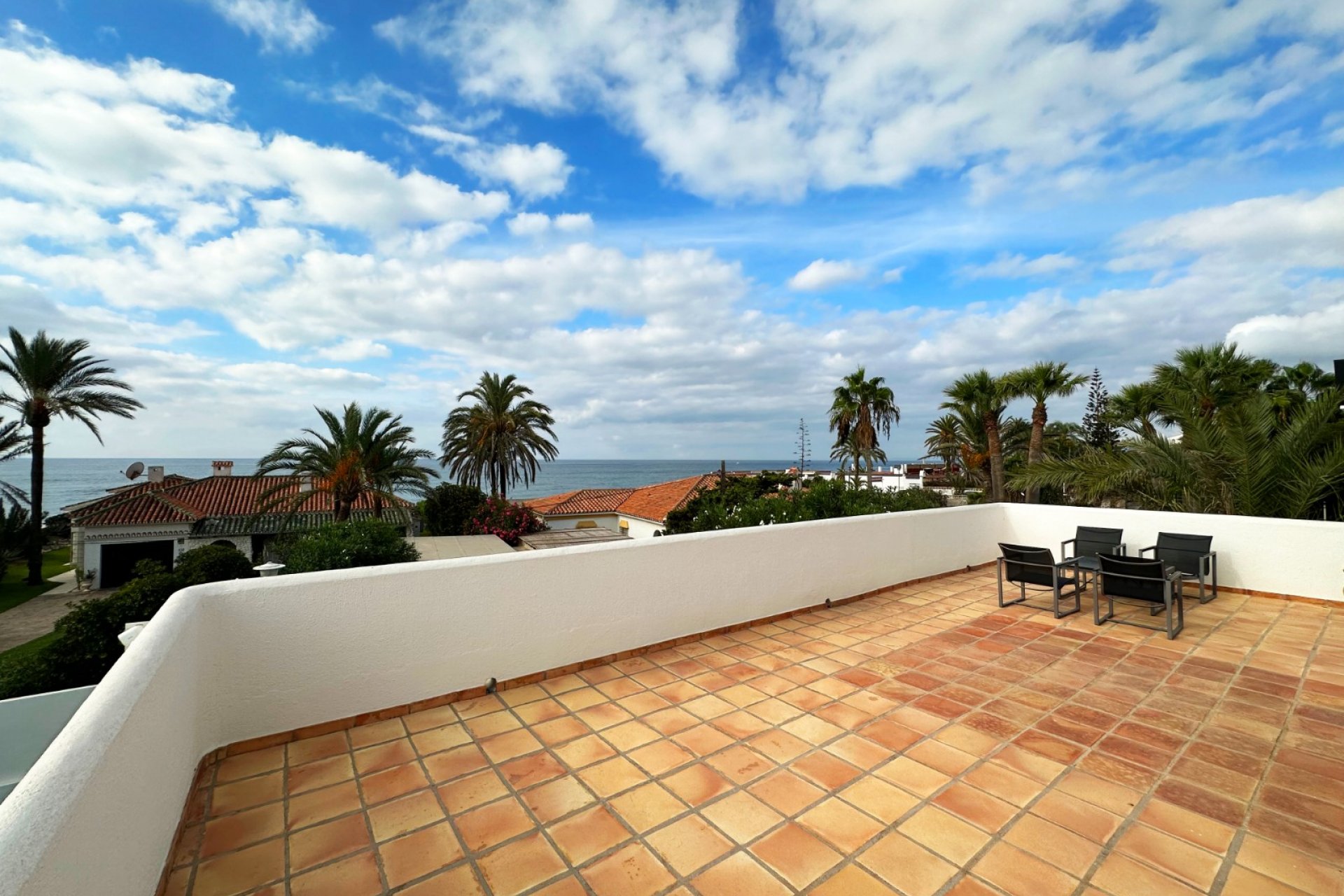 Reventa - Villa - Marbella - Las Chapas