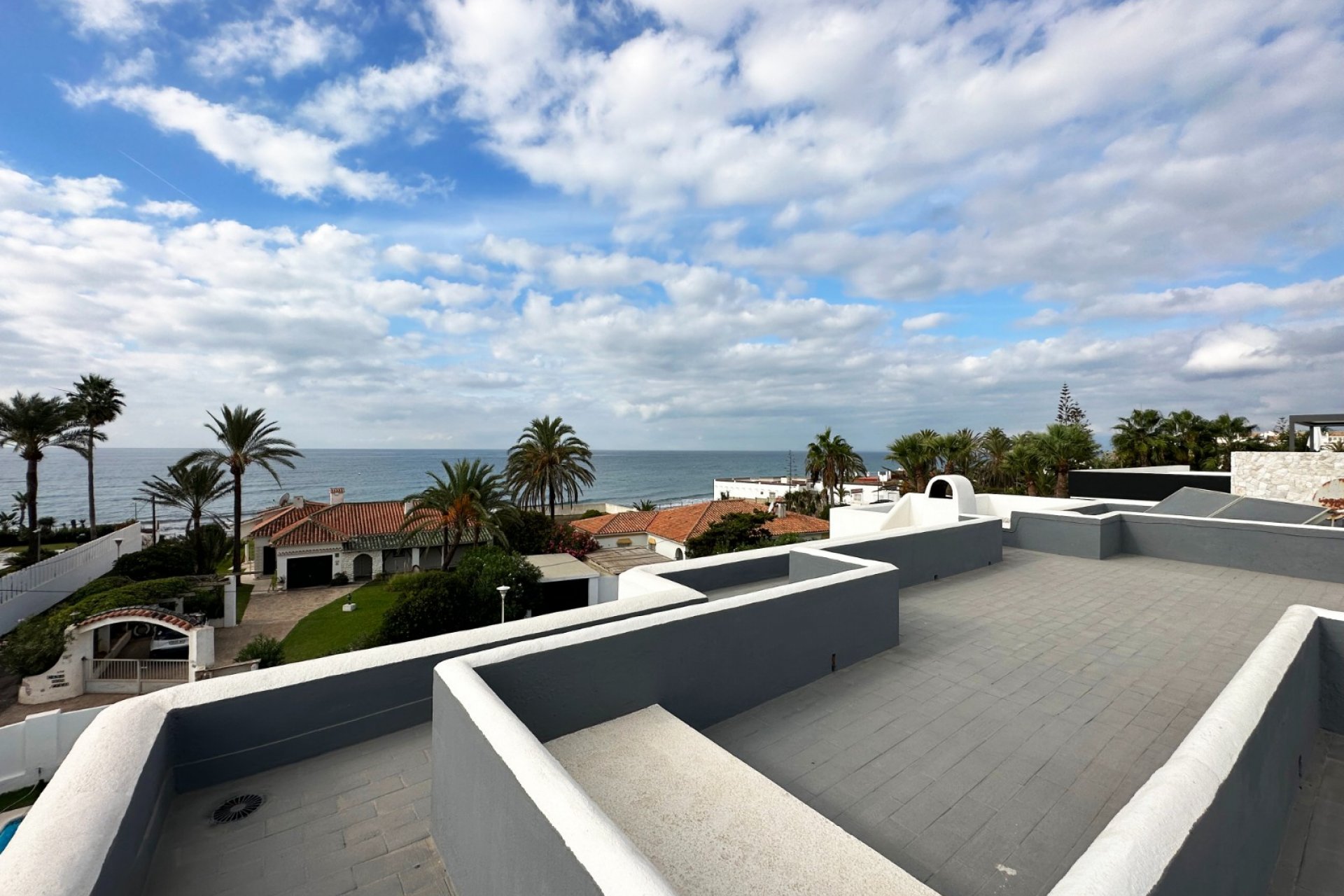 Reventa - Villa - Marbella - Las Chapas