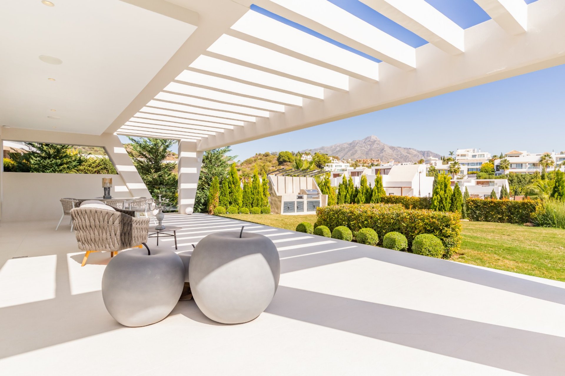 Reventa - Villa - Marbella - Nueva Andalucía