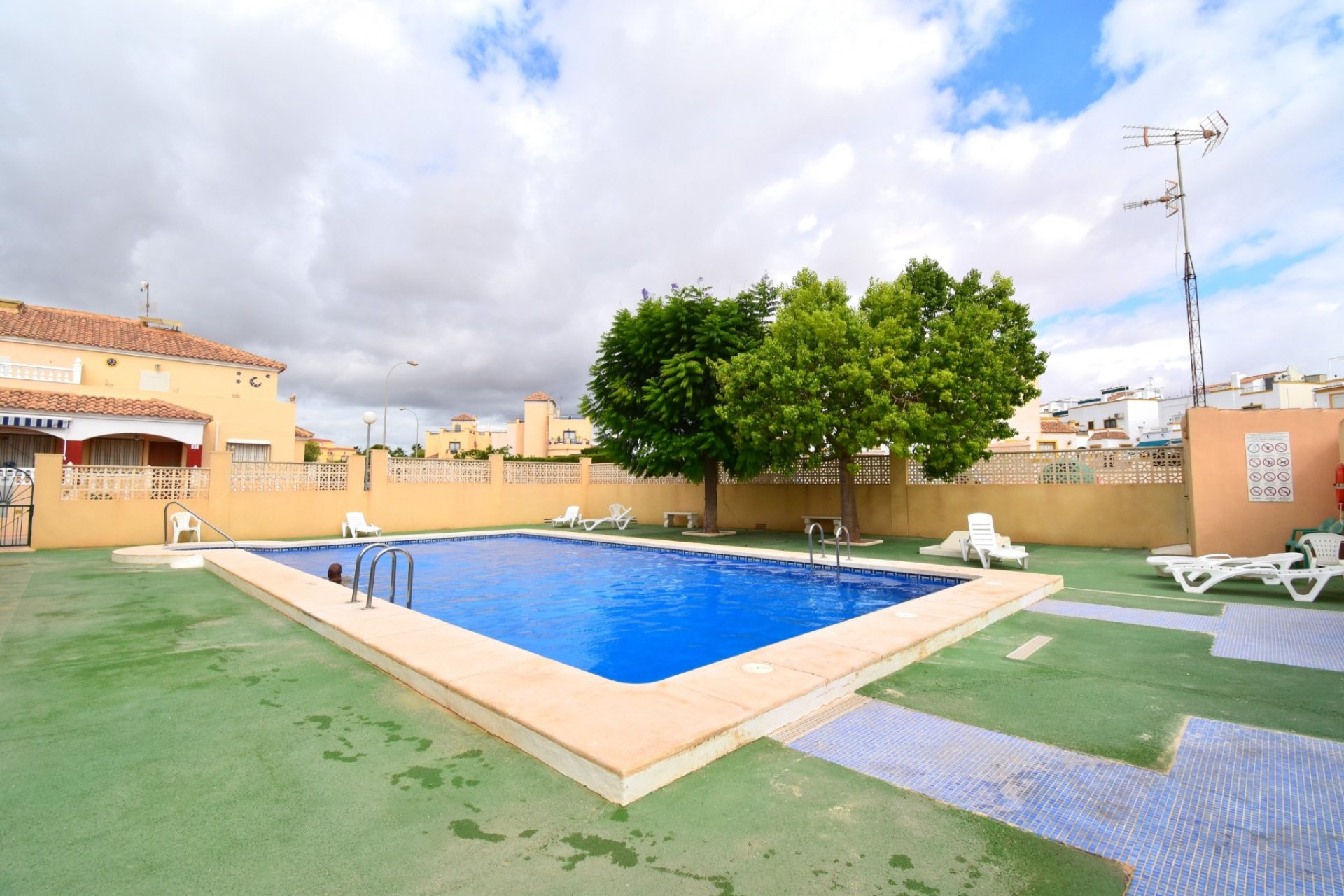 Reventa - Villa - Orihuela Costa - Playa Flamenca