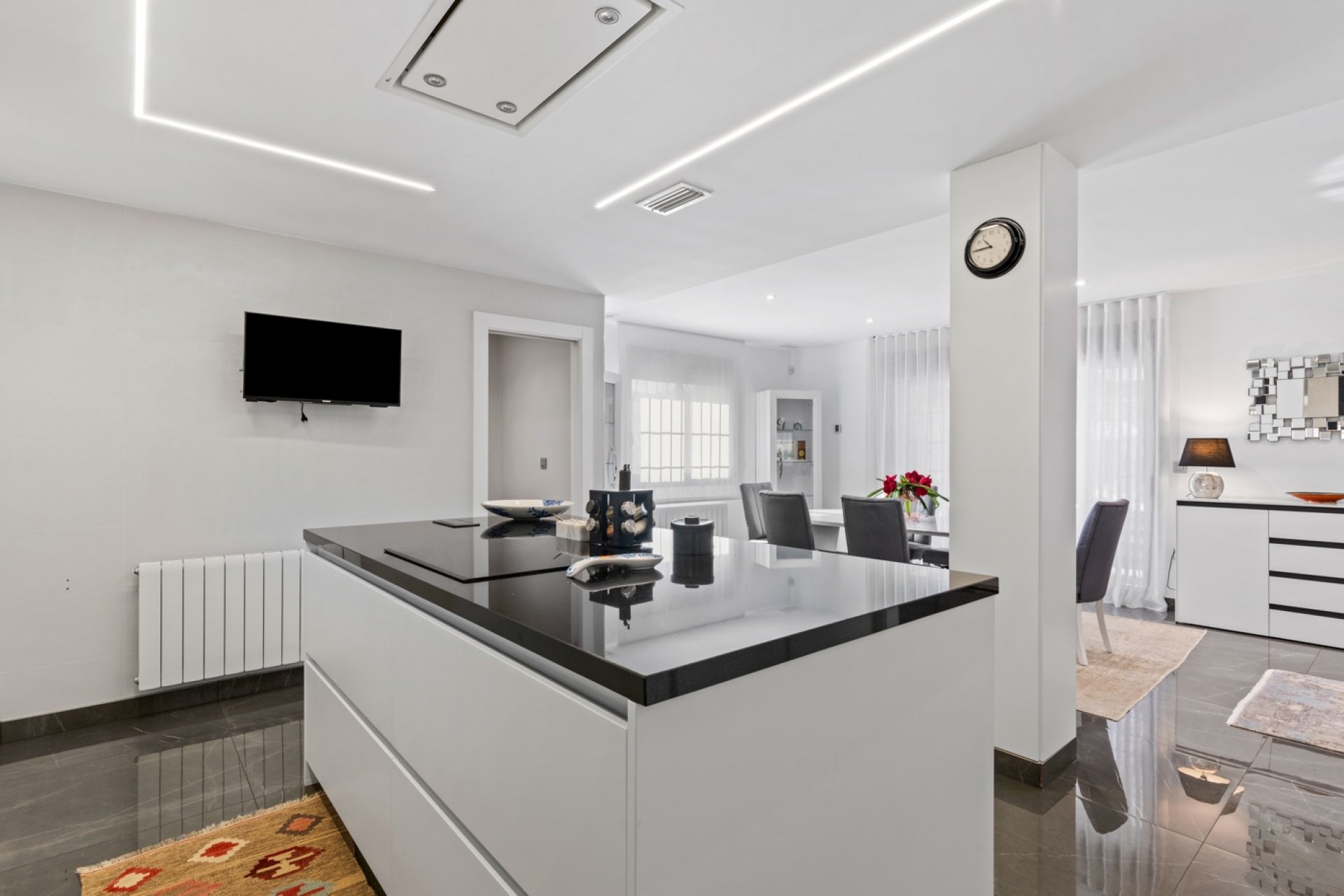 Reventa - Villa - San Juan - Frank Espinós