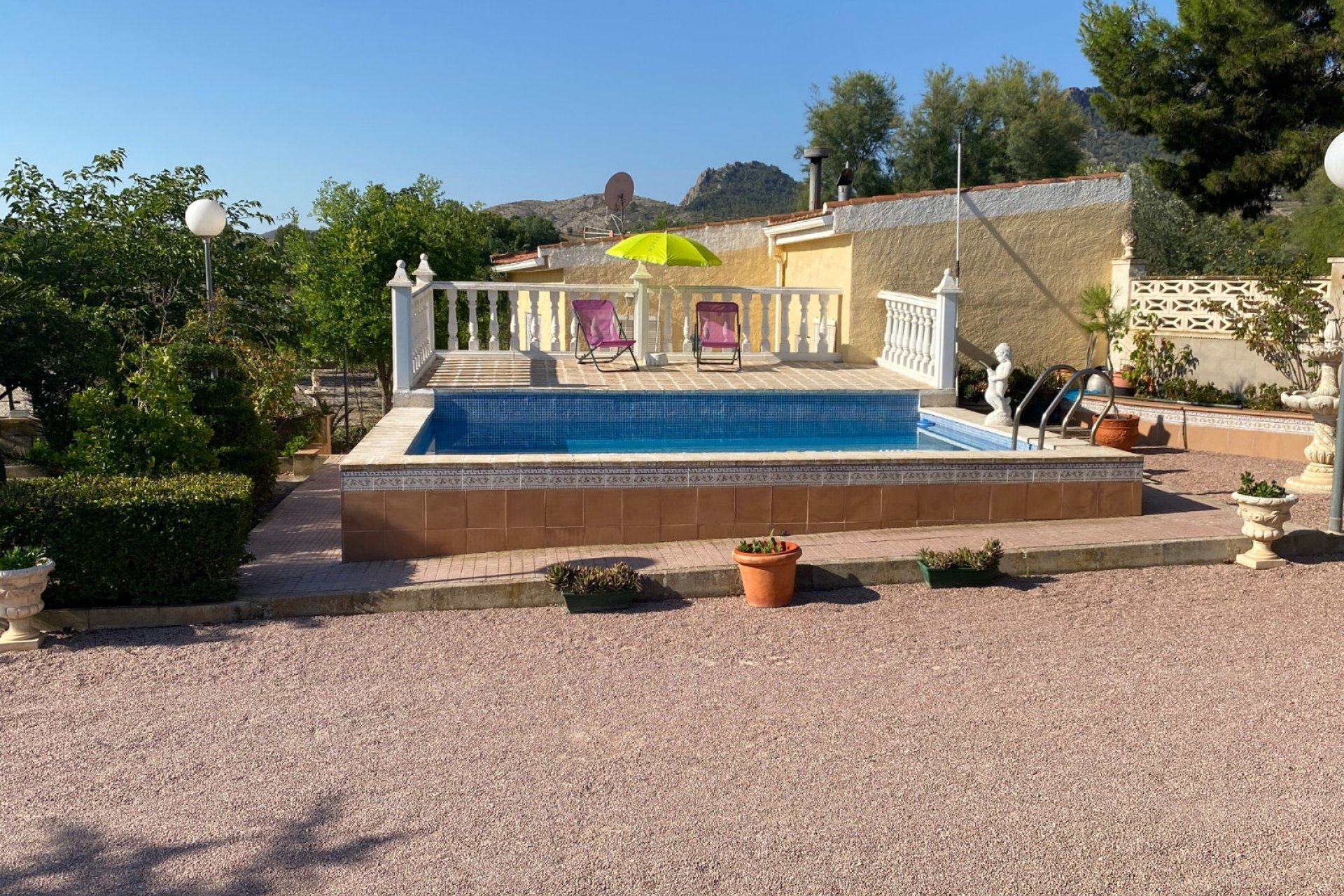 Reventa - Villa - Sax