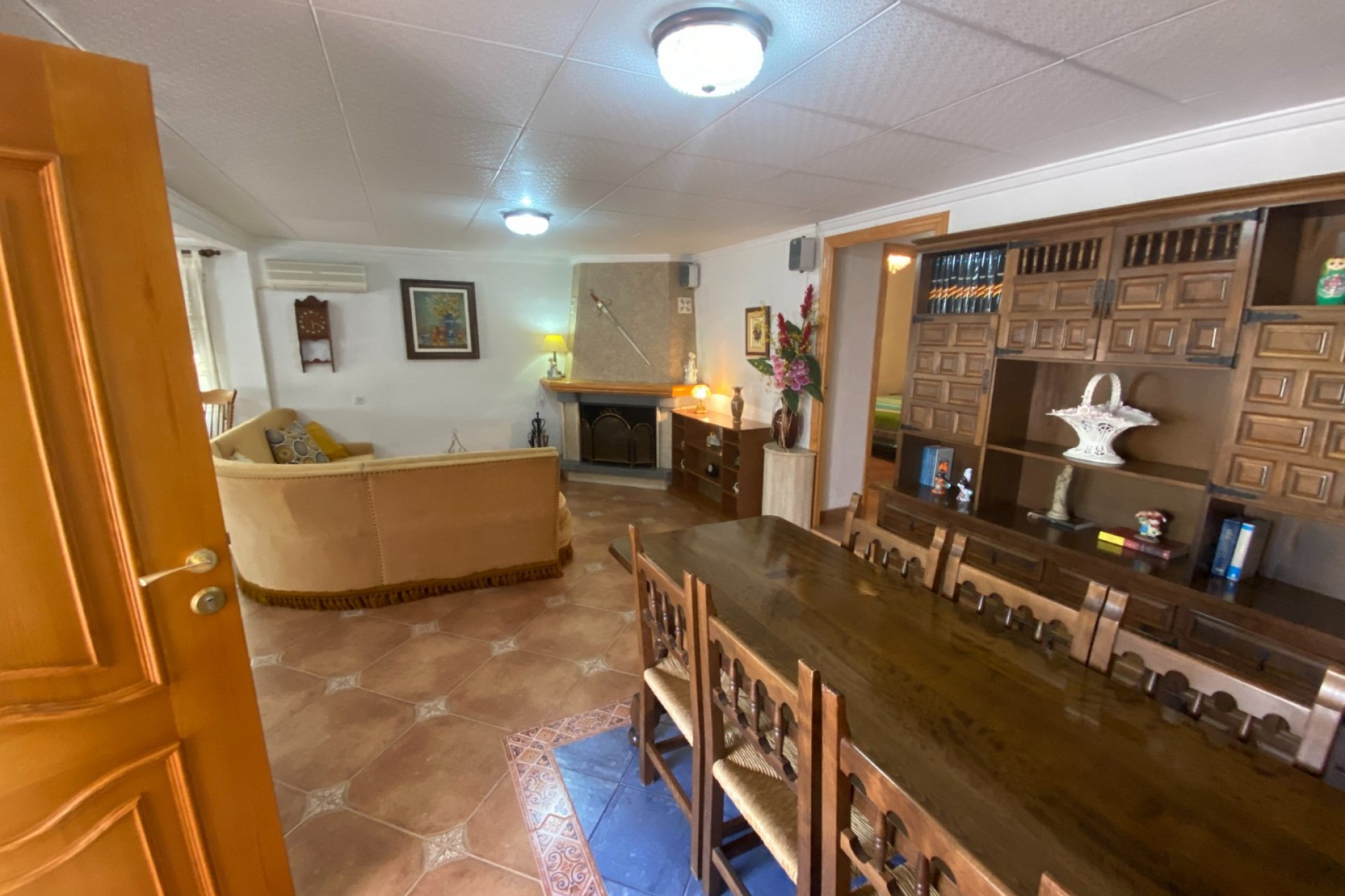 Reventa - Villa - Sax