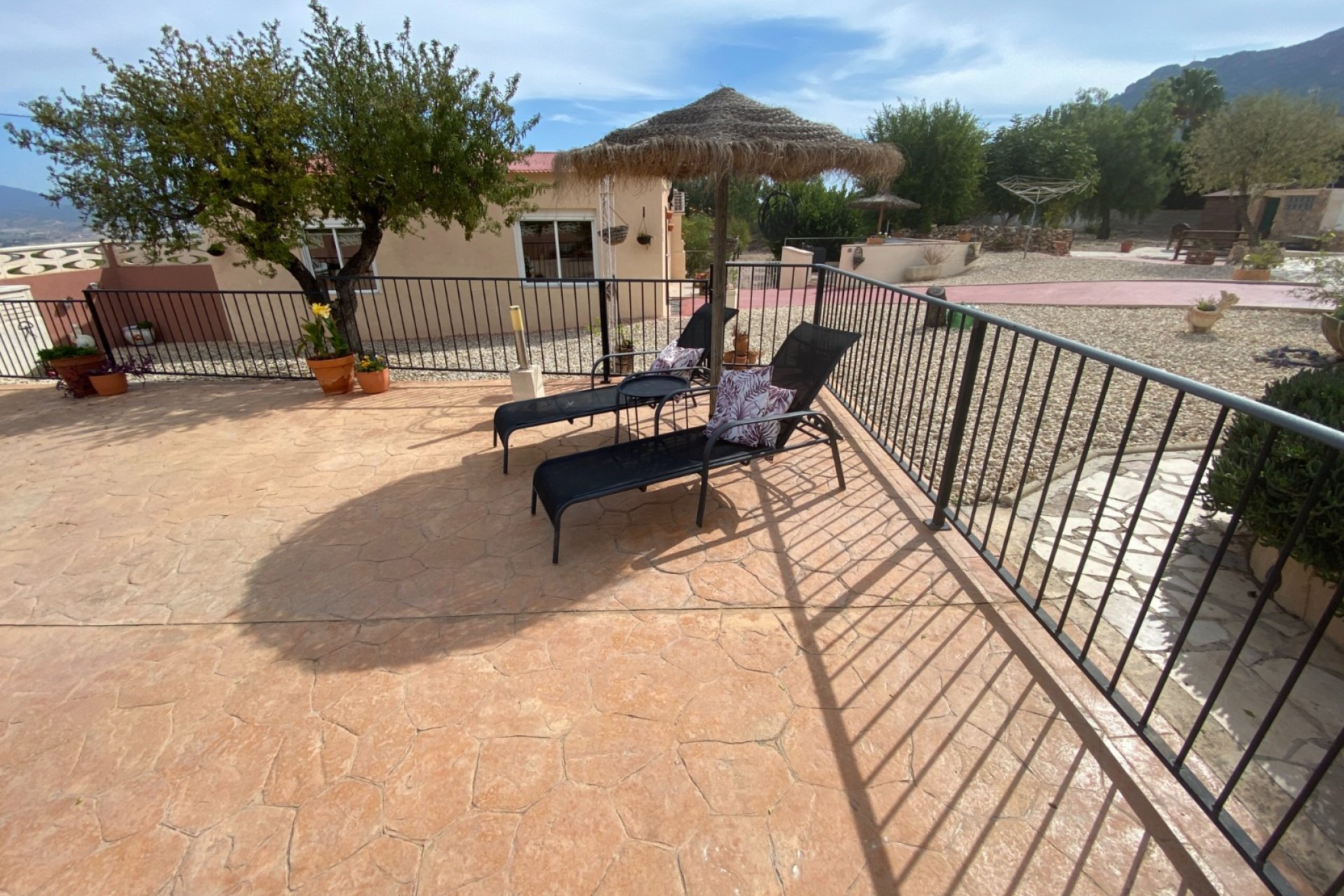 Reventa - Villa - Sax