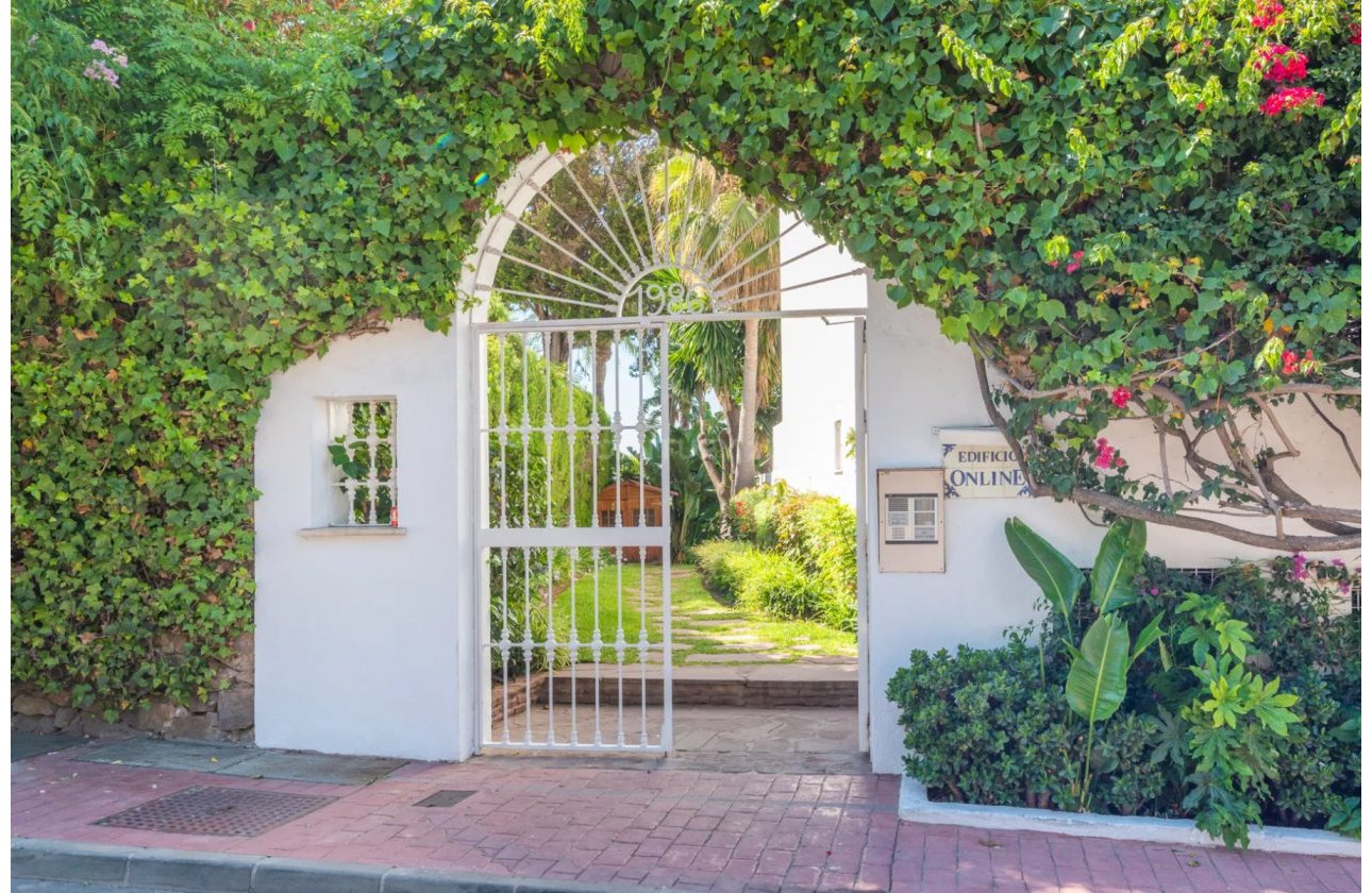 Stadthaus - Wiederverkauf - Marbella - Puerto Banús