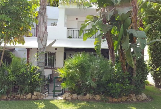 Townhouse - Resale - Marbella - Los Naranjos de Marbella