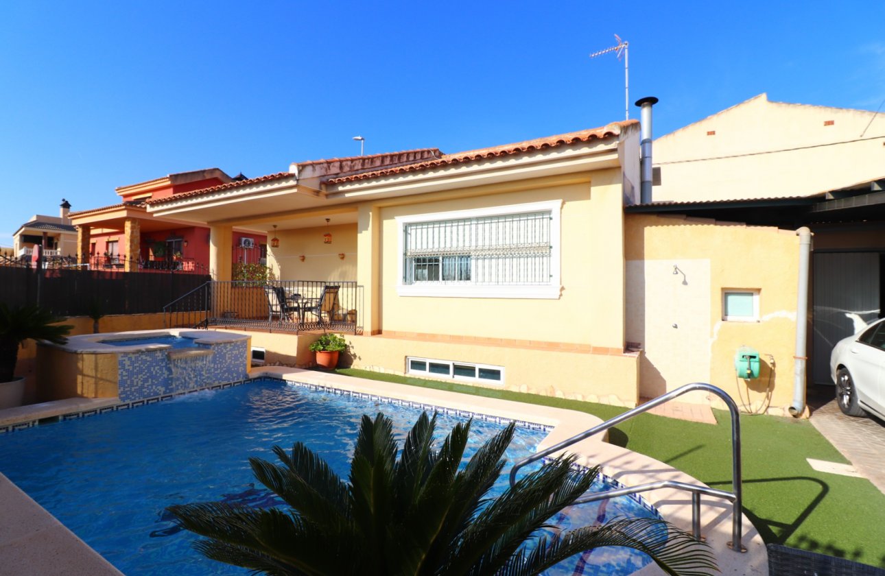 Villa - Resale - Almoradí - El Saladar