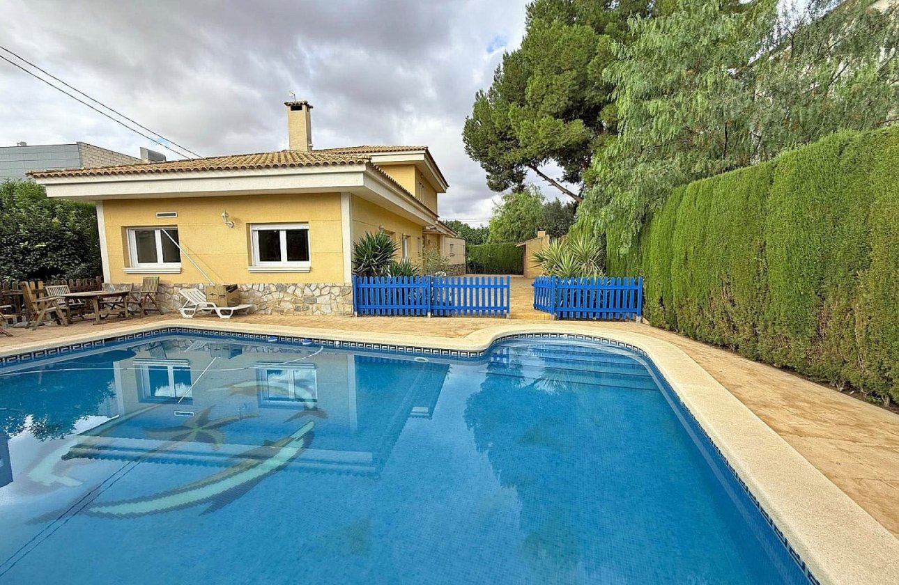 Villa - Resale - Elda - Elda
