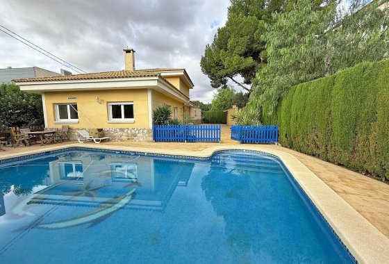 Villa - Resale - Elda - Elda
