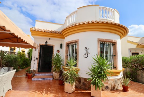 Villa - Resale - Guardamar del Segura - El Raso