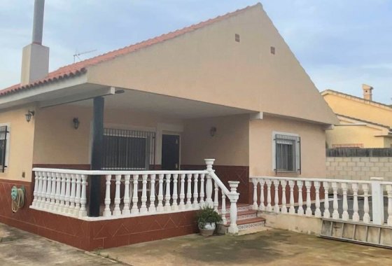 Villa - Resale - Los Alcazares - La Bahia Bella