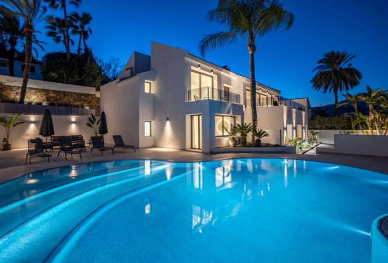 Villa - Resale - Marbella - Nueva Andalucía