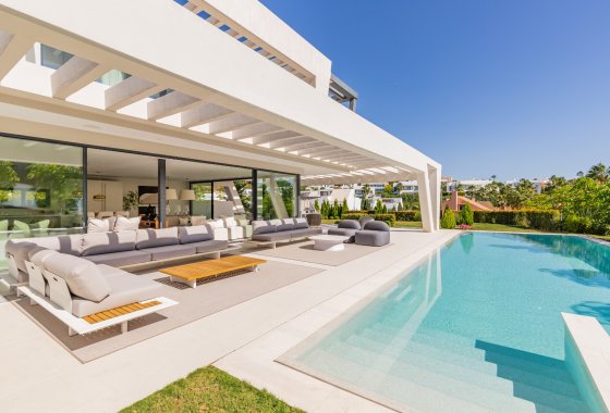 Villa - Resale - Marbella - Nueva Andalucía