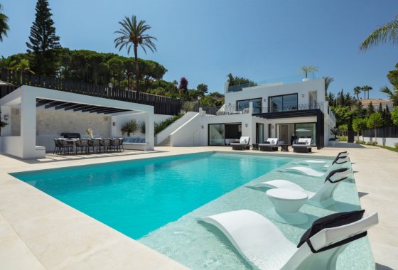 Villa - Resale - Marbella - Nueva Andalucía