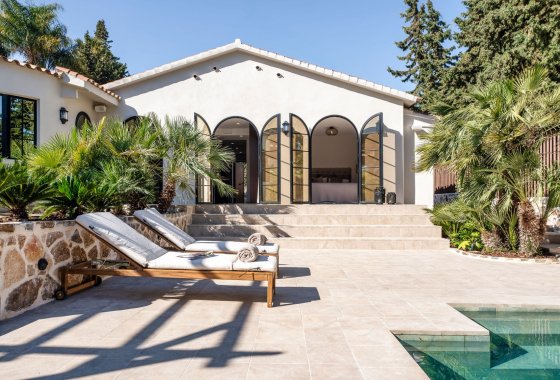 Villa - Resale - Marbella - Nueva Andalucía