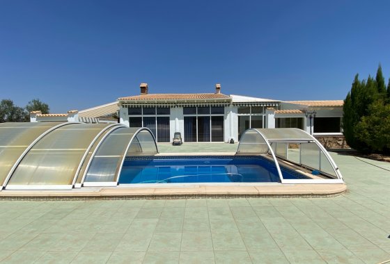 Villa - Resale - Salinas - Salinas