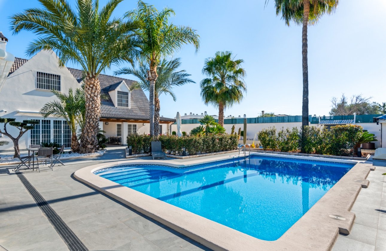 Villa - Resale - San Juan - Frank Espinós