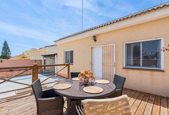 Villa - Resale - Torrevieja - Torrevieja