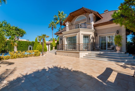 Villa - Reventa - Ciudad Quesada - Doña Pepa