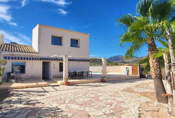 Villa - Wiederverkauf - La Romana - La Romana