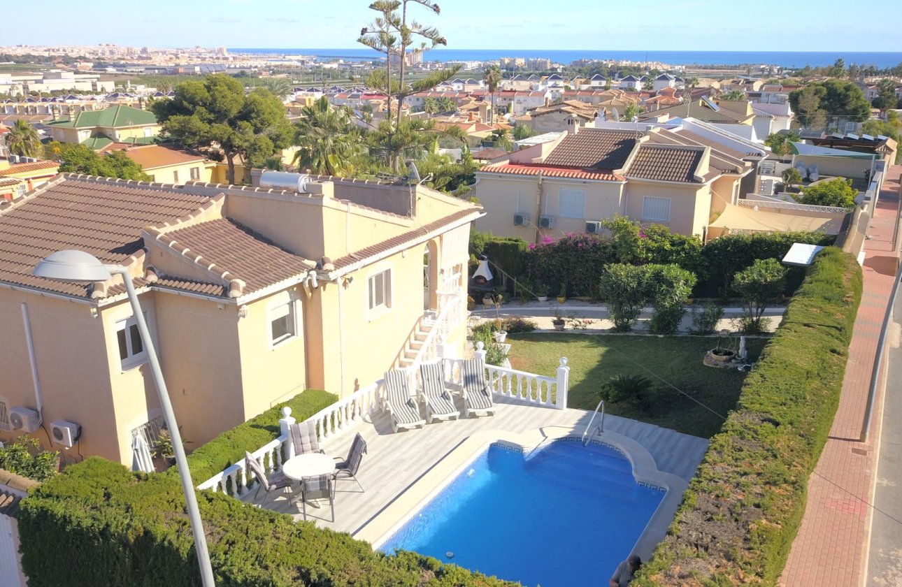 Villa - Wiederverkauf - Orihuela Costa - Los Balcones