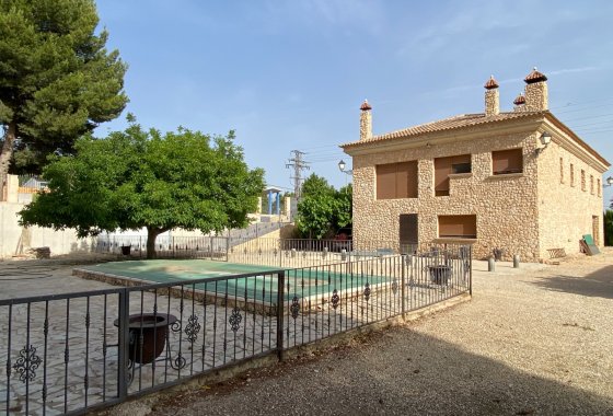Villa - Wiederverkauf - Villena - Villena