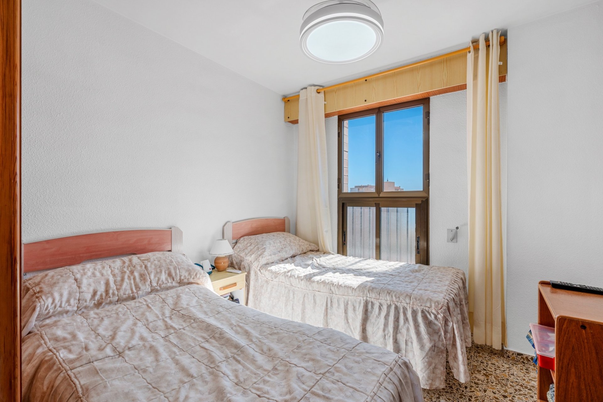 Wiederverkauf - Apartment - Arenales del Sol - Segunda linea playa