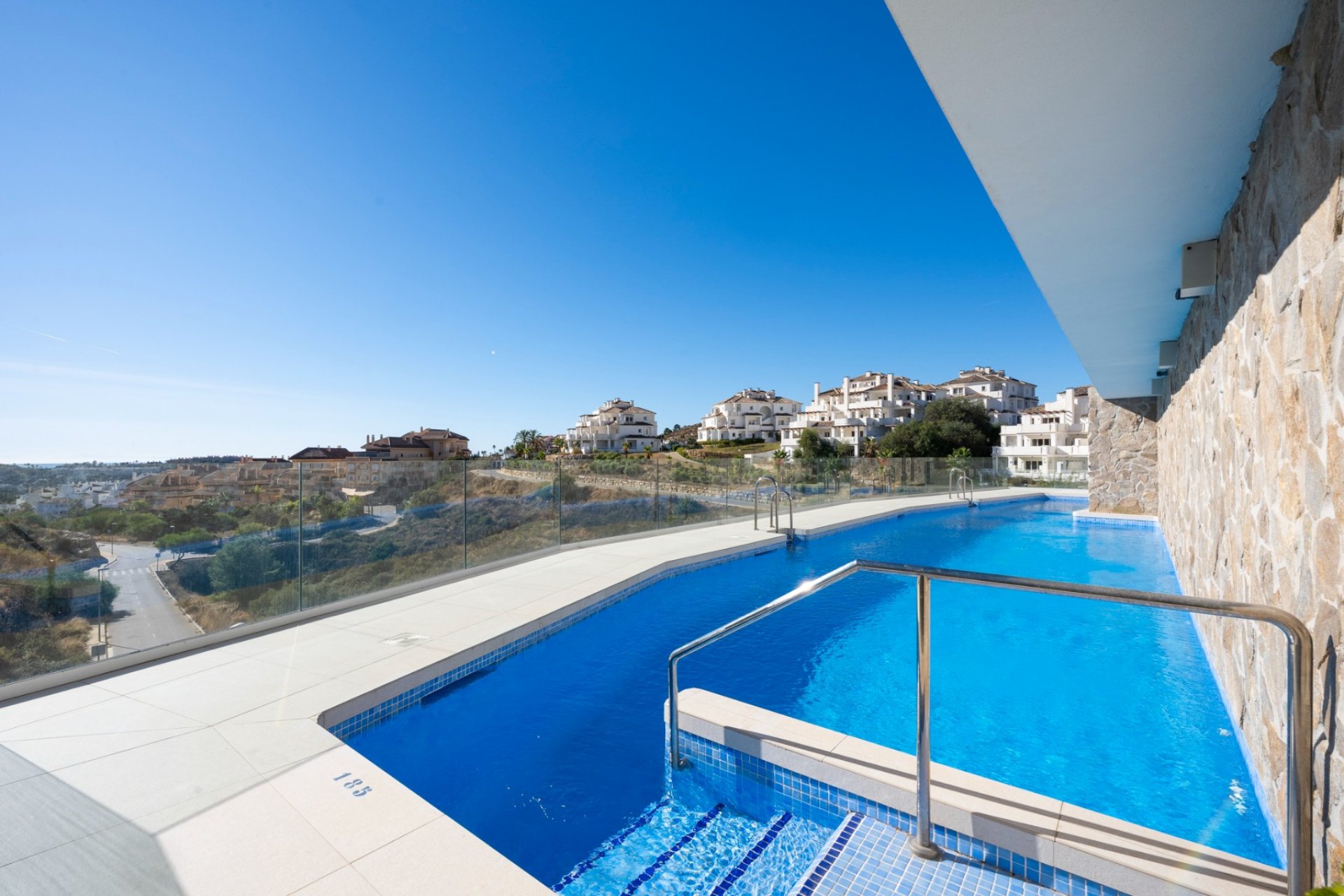 Wiederverkauf - Apartment - Marbella - Nueva Andalucía