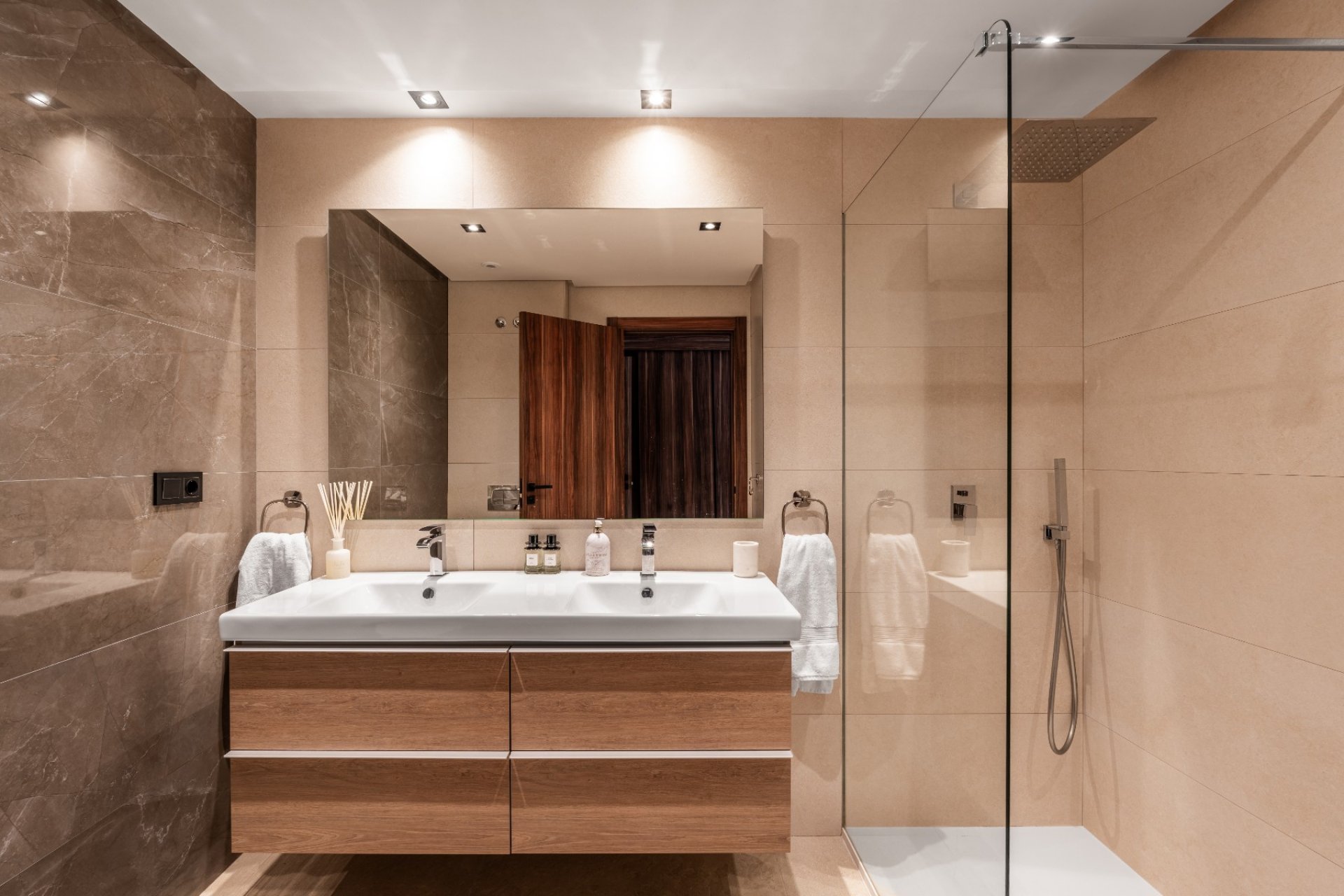 Wiederverkauf - Apartment - Marbella - Nueva Andalucía