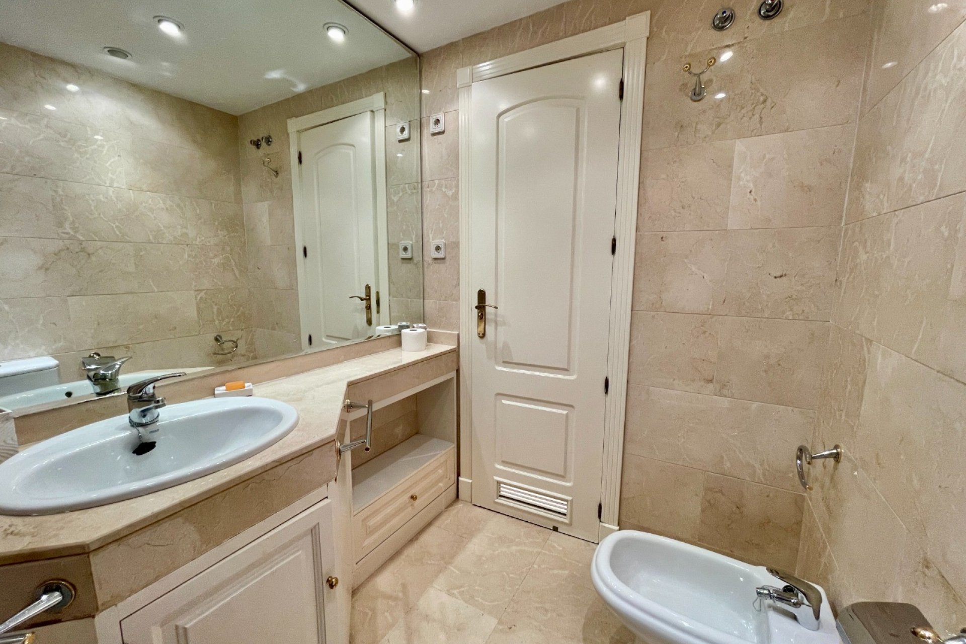 Wiederverkauf - Apartment - Marbella - Puerto Banús