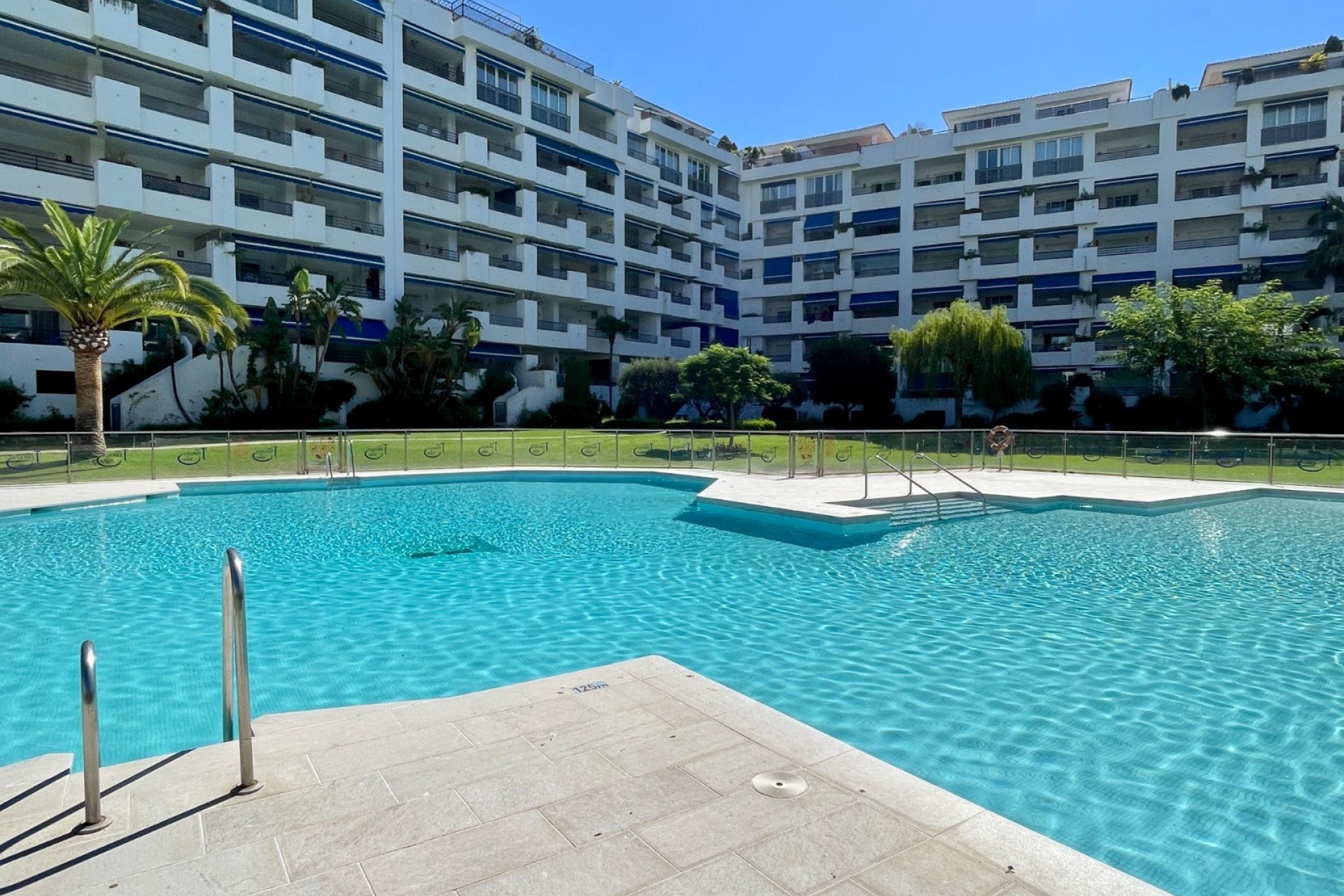 Wiederverkauf - Apartment - Marbella - Puerto Banús