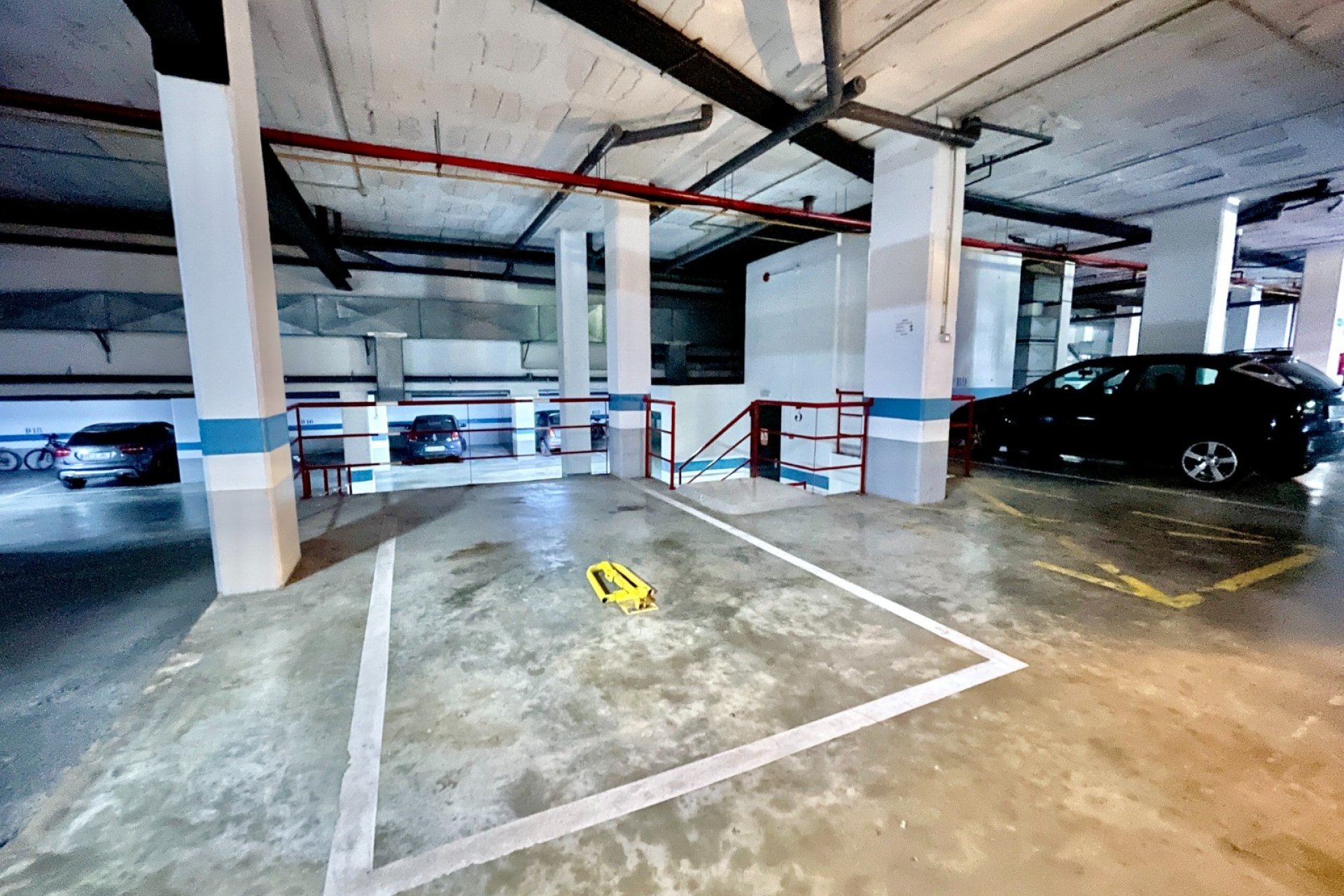 Wiederverkauf - Apartment - Marbella - Puerto Banús