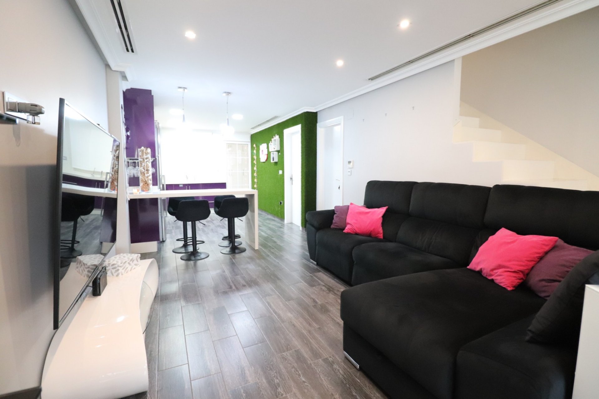 Wiederverkauf - Stadthaus - Redován - Redovan - Town