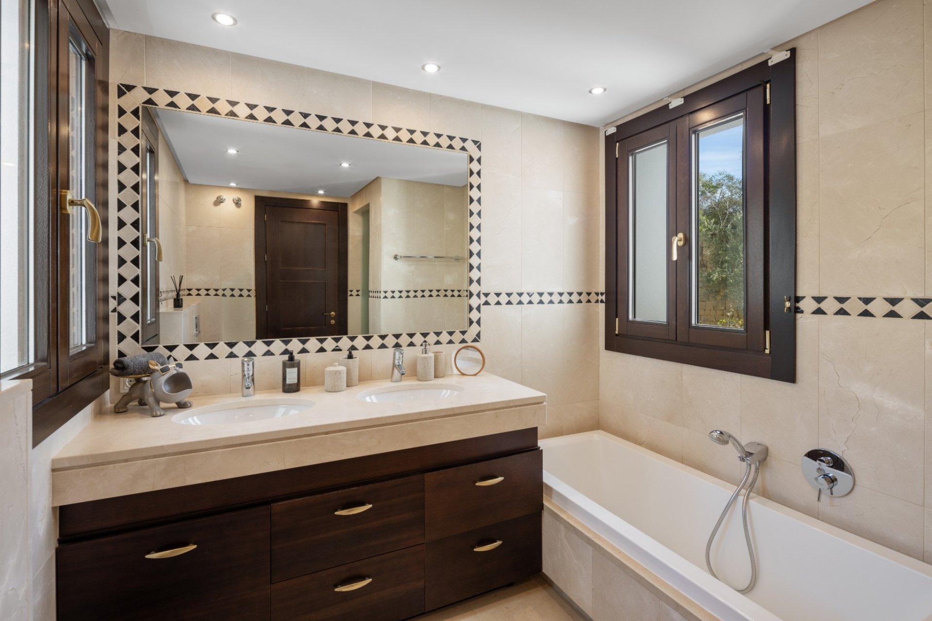 Wiederverkauf - Villa - Benahavis - La Quinta