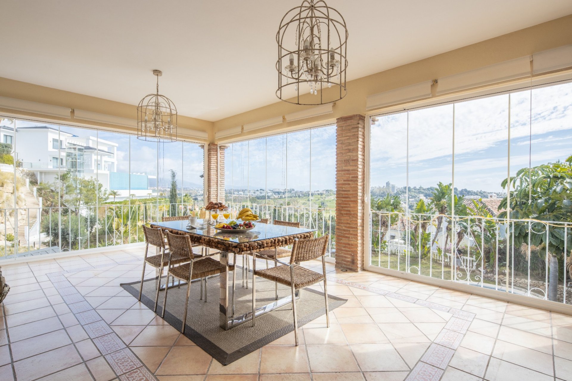 Wiederverkauf - Villa - Estepona - El Paraíso