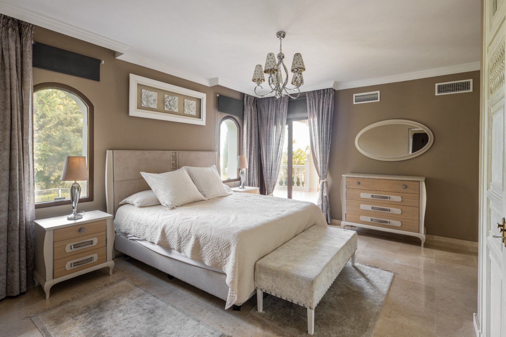 Wiederverkauf - Villa - Estepona - El Paraíso