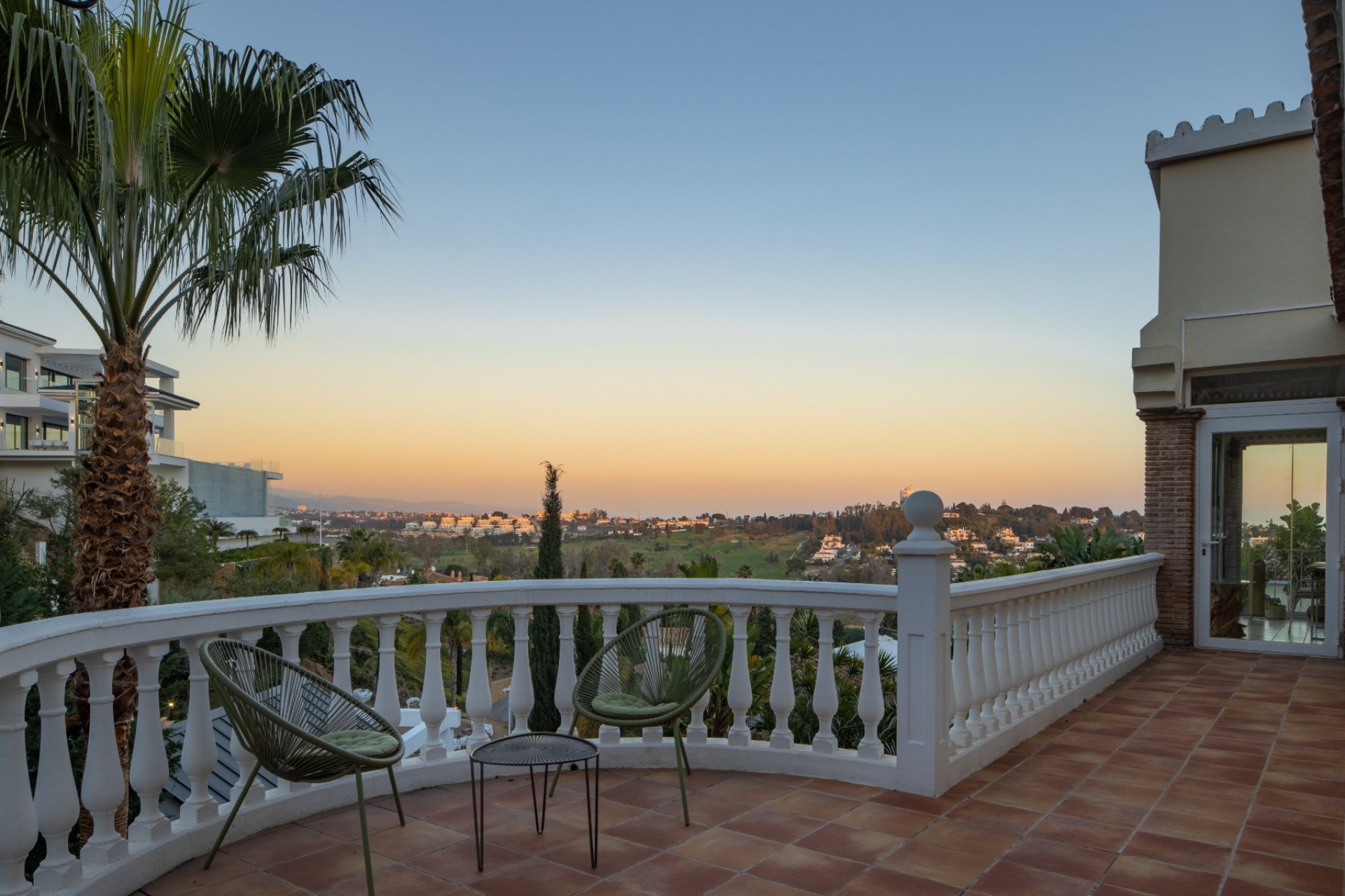 Wiederverkauf - Villa - Estepona - El Paraíso