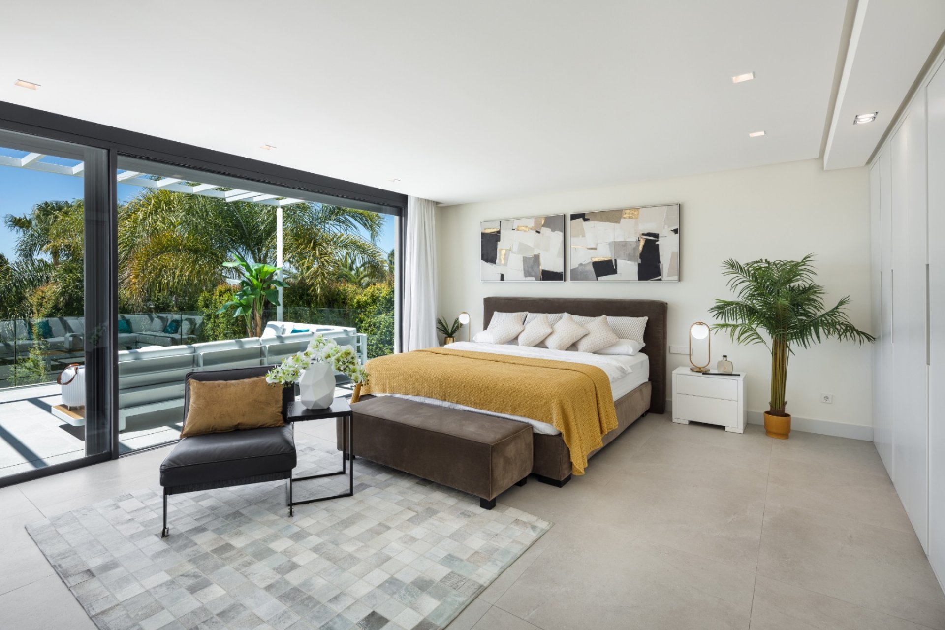 Wiederverkauf - Villa - Marbella - East Marbella