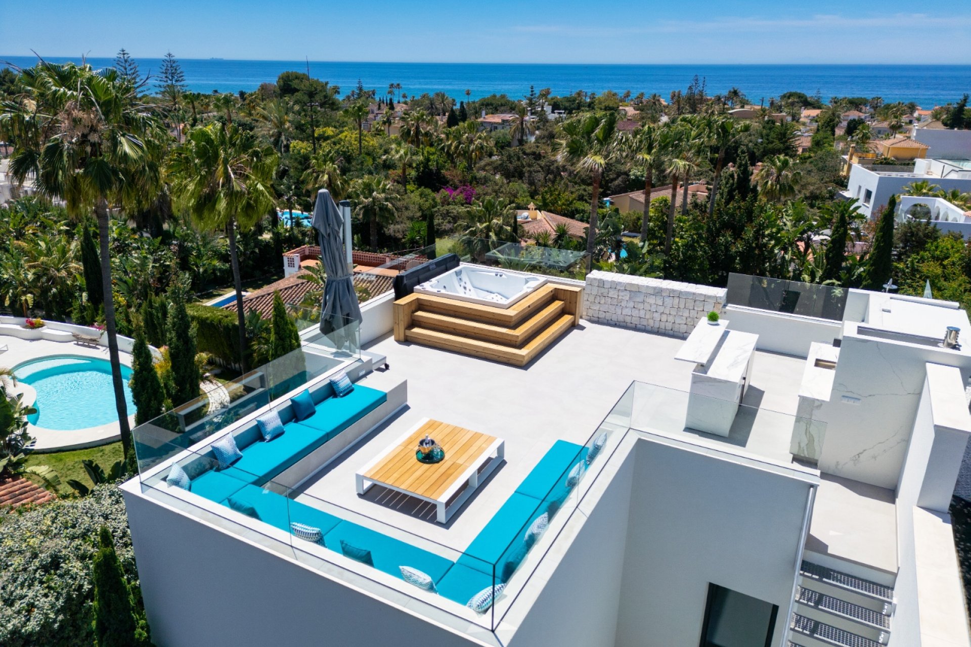 Wiederverkauf - Villa - Marbella - East Marbella