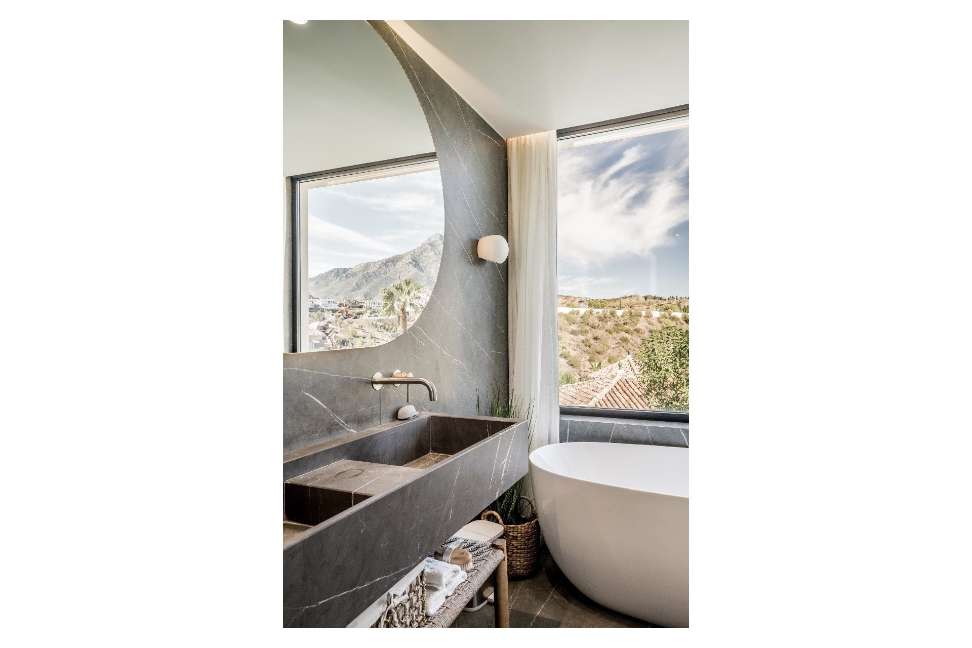 Wiederverkauf - Villa - Marbella - Los Naranjos de Marbella