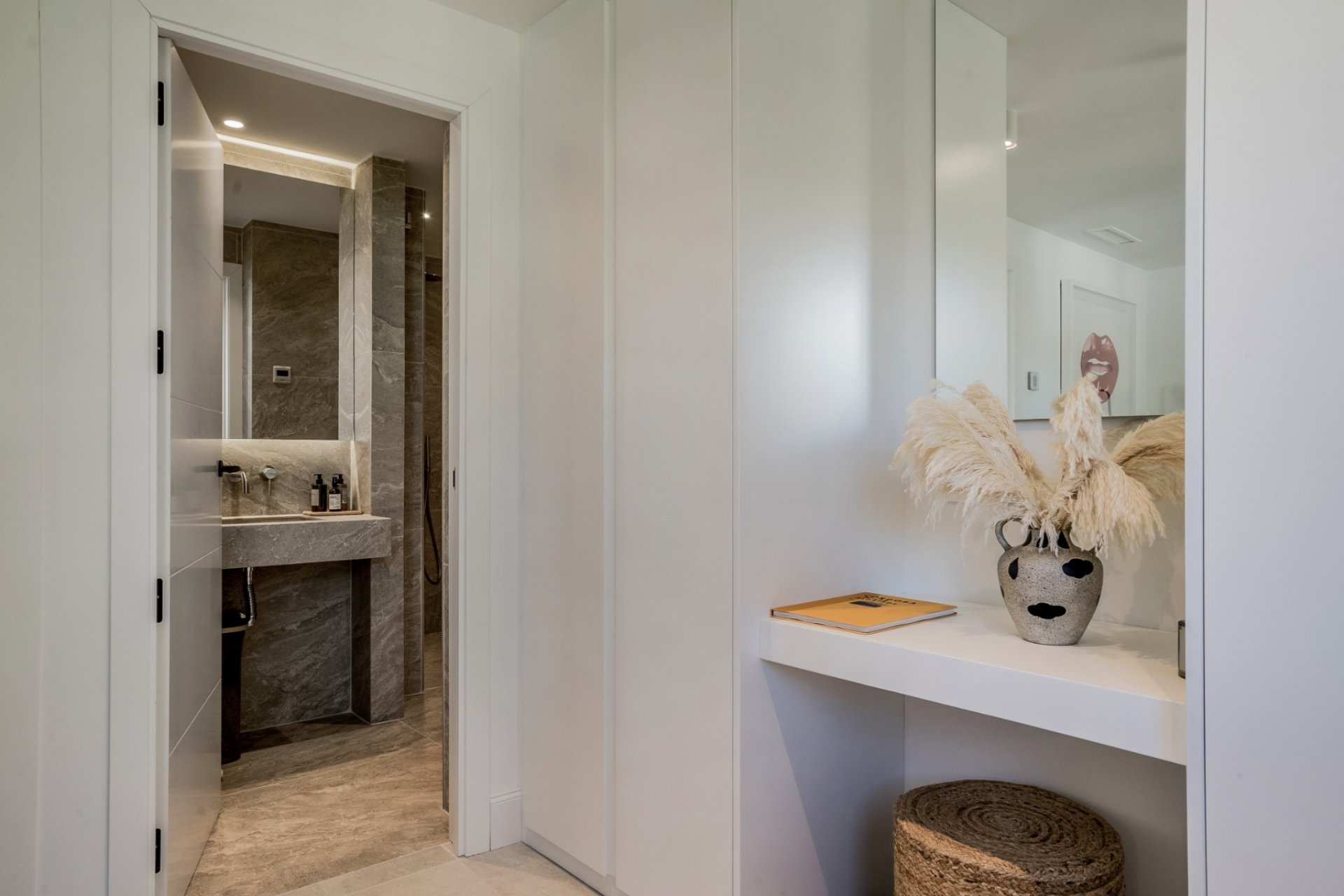 Wiederverkauf - Villa - Marbella - Los Naranjos de Marbella