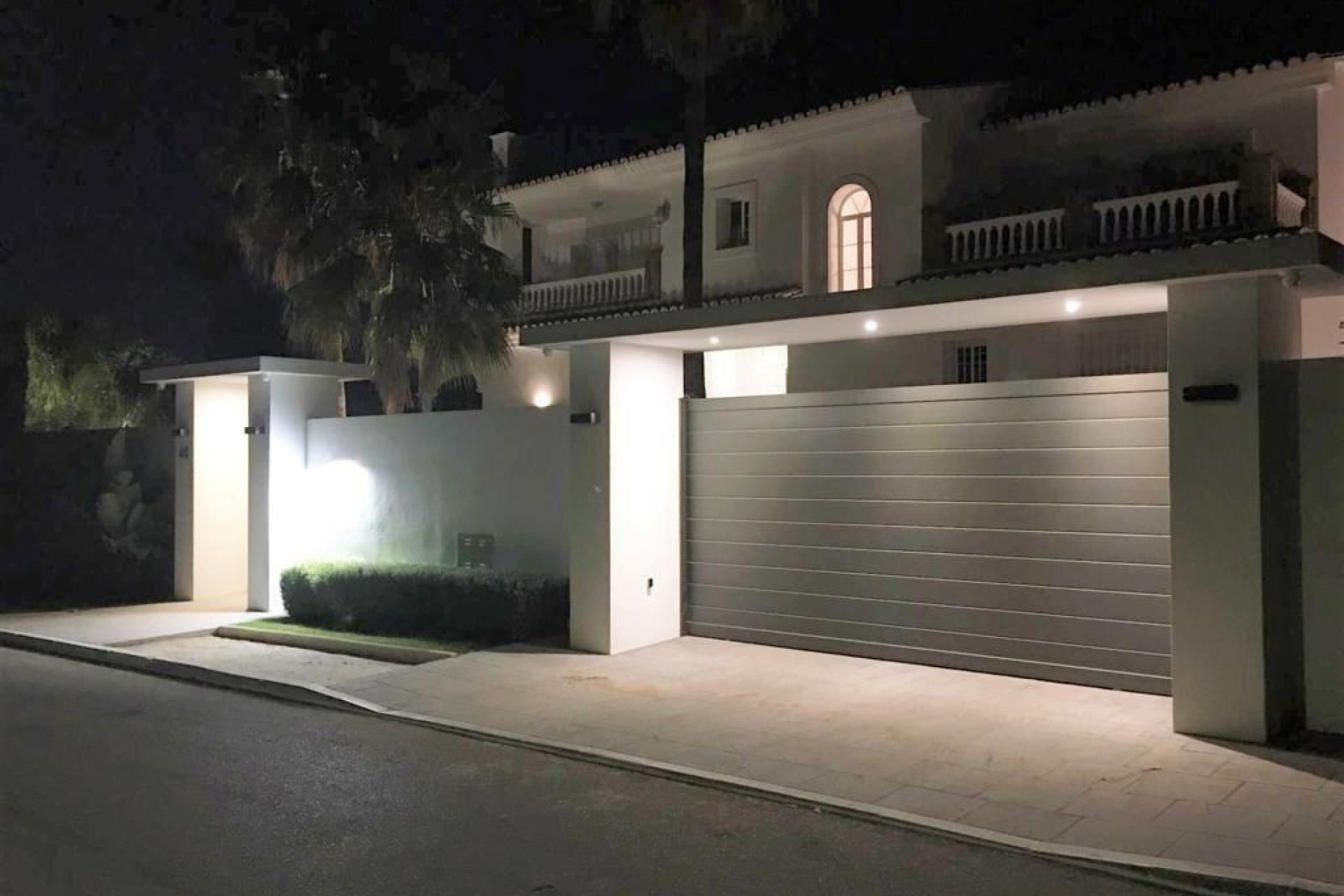 Wiederverkauf - Villa - Marbella - Nueva Andalucía