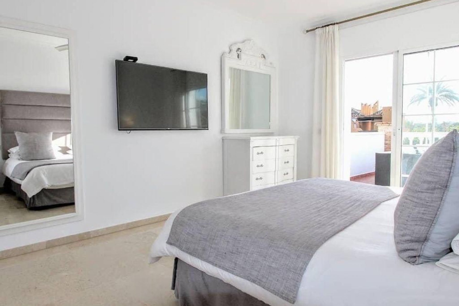 Wiederverkauf - Villa - Marbella - Nueva Andalucía