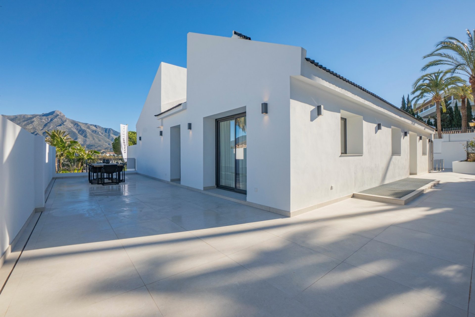 Wiederverkauf - Villa - Marbella - Nueva Andalucía